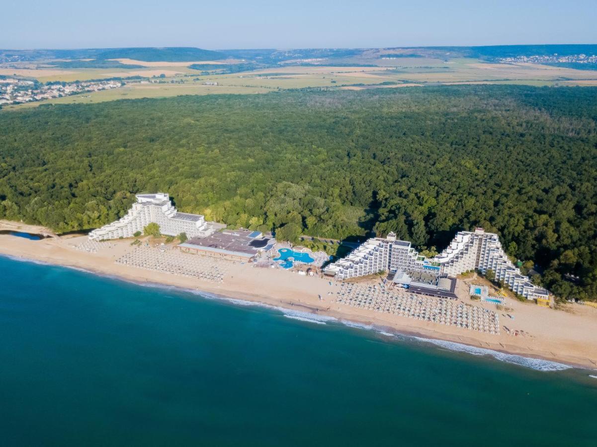 Hotel Slavuna Albena Exterior photo