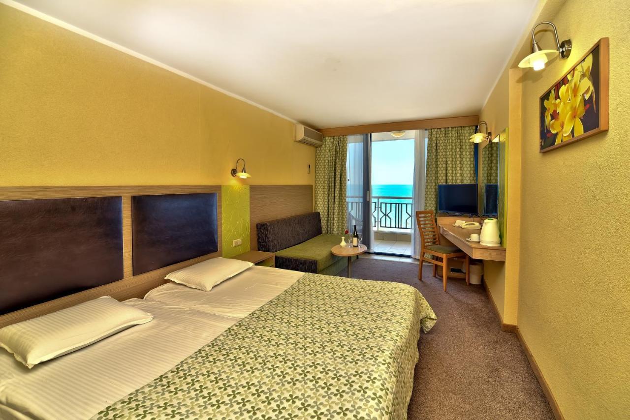 Hotel Slavuna Albena Exterior photo
